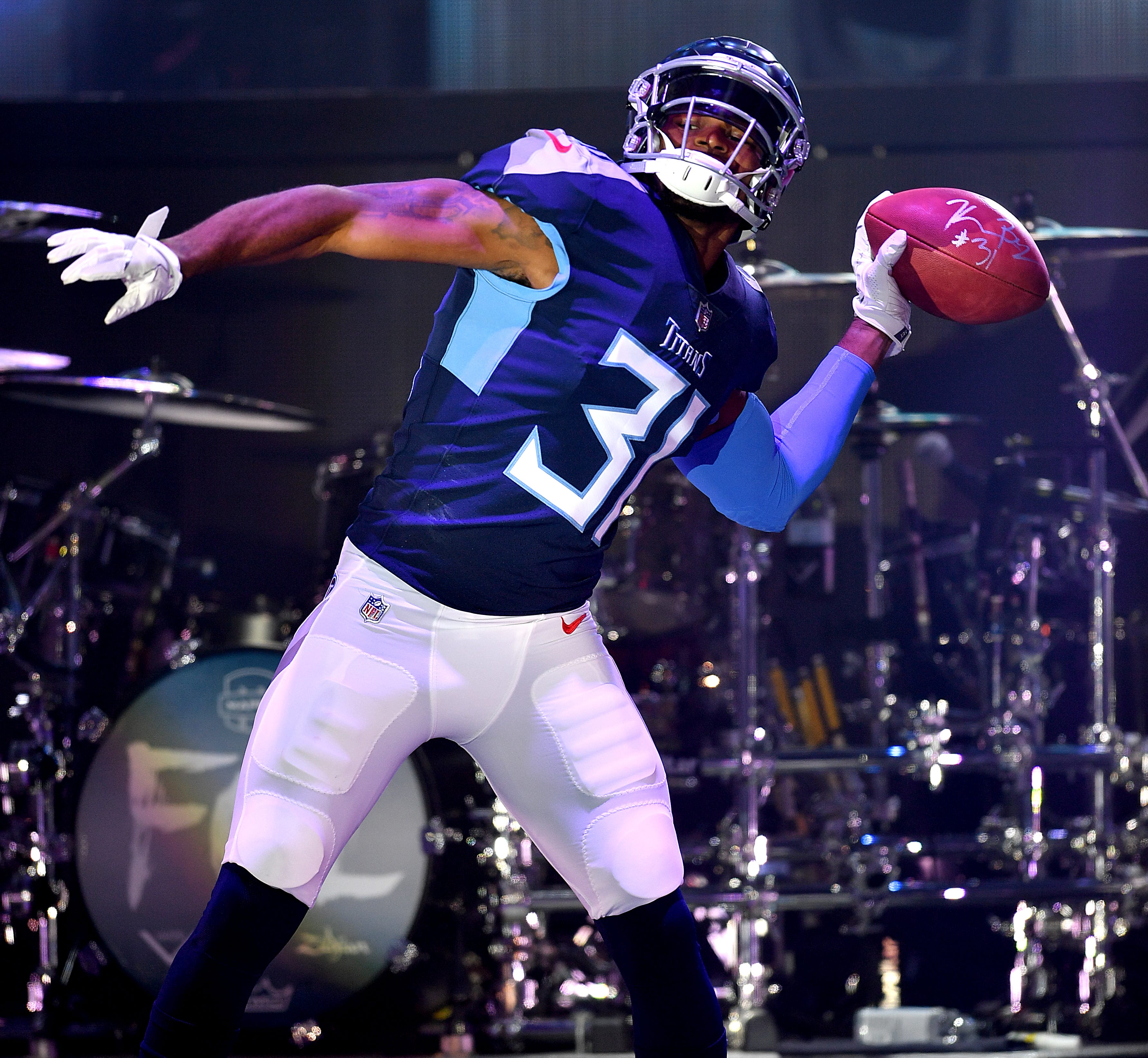 tennessee titans new uniforms
